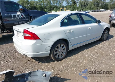 2010 Volvo S80 3.2 from USA, damaged, VIN YV1960AS3A1118538